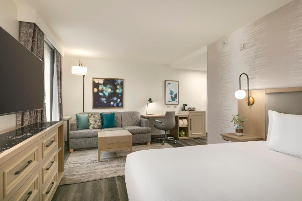 King Room interior